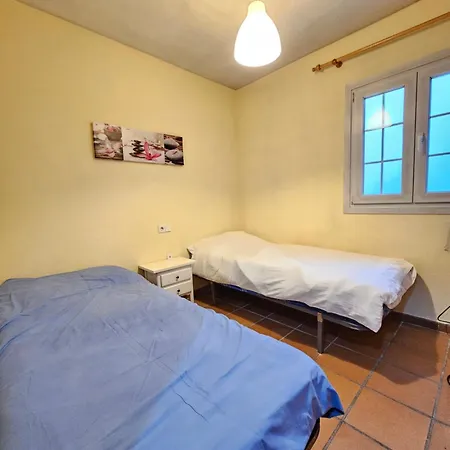 Zona Media Junto A Telesilla סיירה נבדה